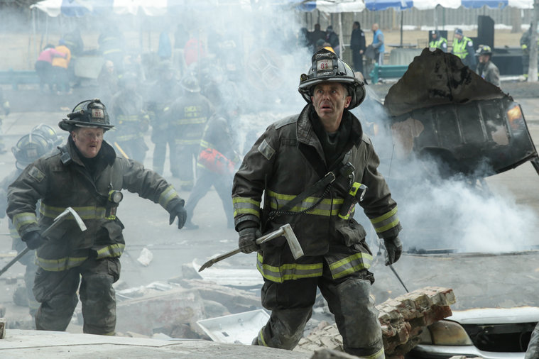 Chicago P.d. Season 2 Episode 20 Crossover TV Review: Chicago Fire Season 2 Episode 20 "A Dark Day" | Empty